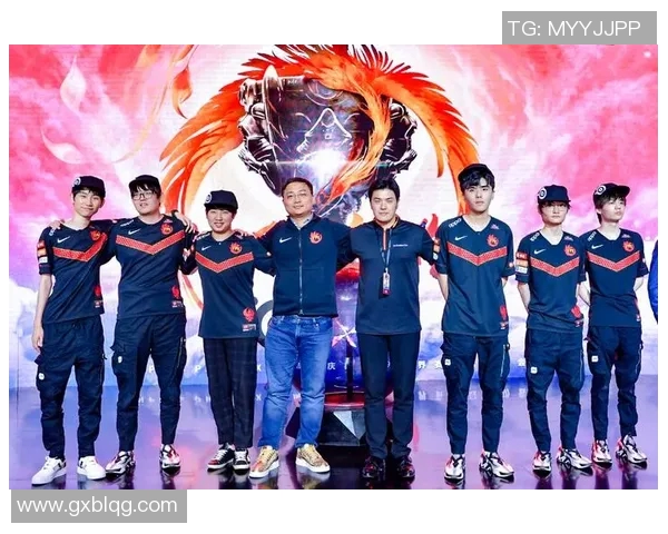 CSGO精彩解析：深入了解FPX战队的团队协作与战术配合
